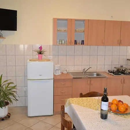 3 Apartman Valbandon